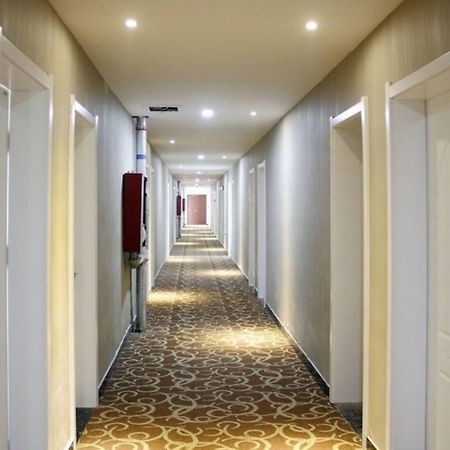 Luoyang Love Me Fashion Hotel Exteriör bild